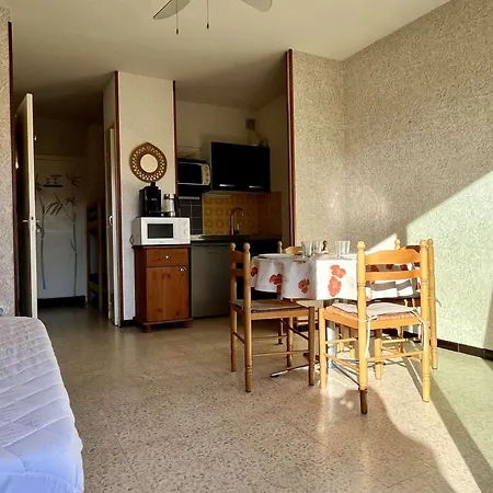 Apartment : Avec Terrasse, Proche Et Commerces, Parfait Pour Famille - Fr-1-225-637