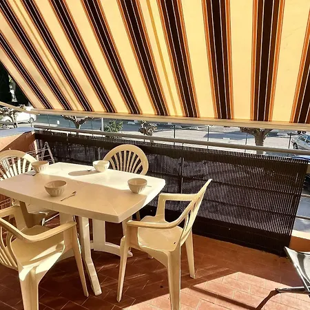 : Avec Terrasse, Proche Et Commerces, Parfait Pour Famille - Fr-1-225-637 Argeles-sur-Mer